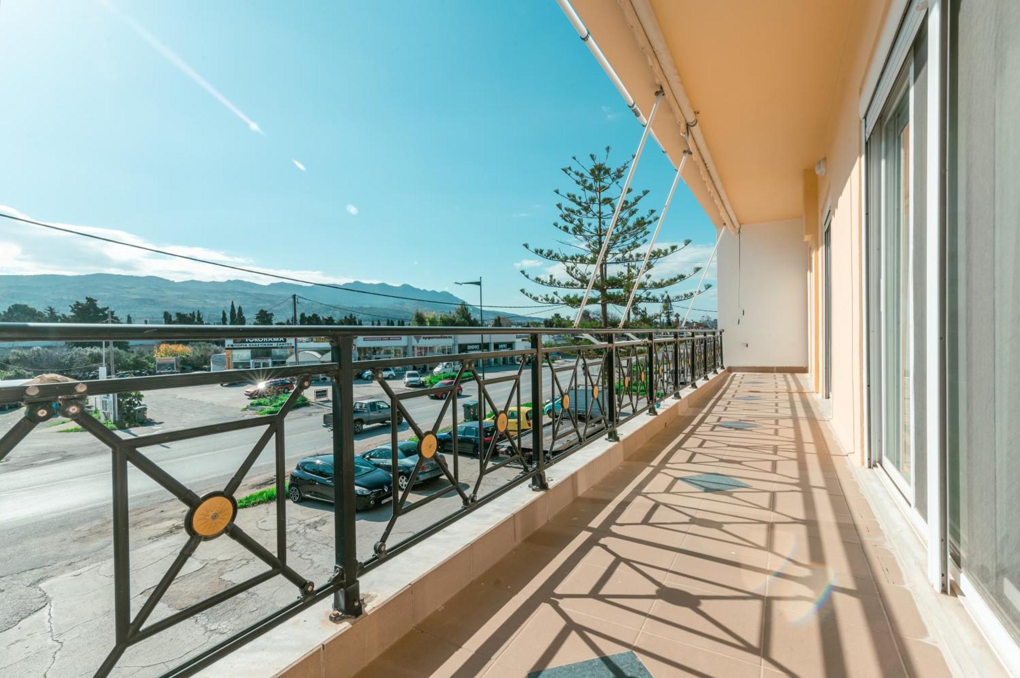 Brand New Elegant Suite Platánion Exterior foto