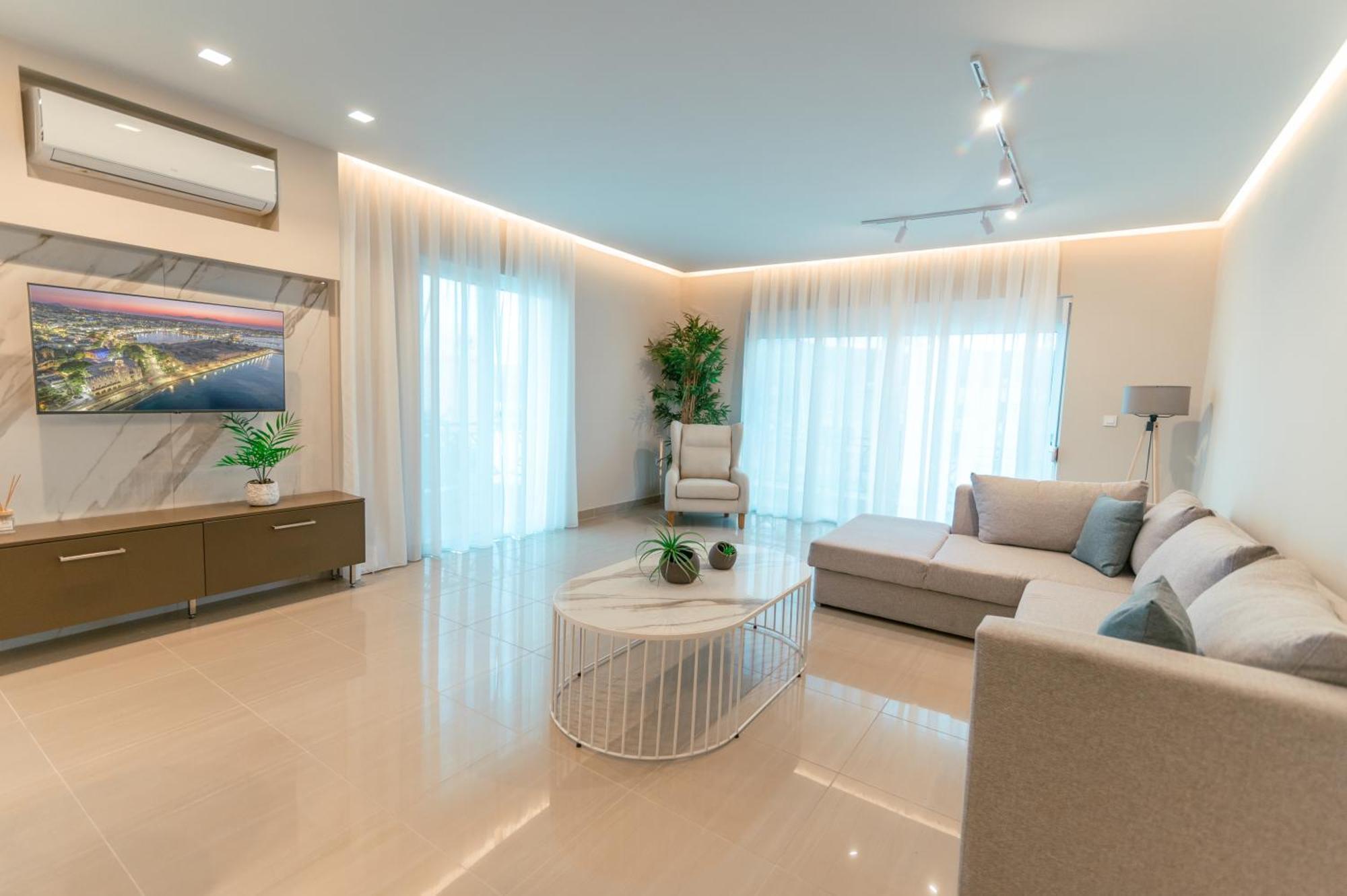 Brand New Elegant Suite Platánion Exterior foto