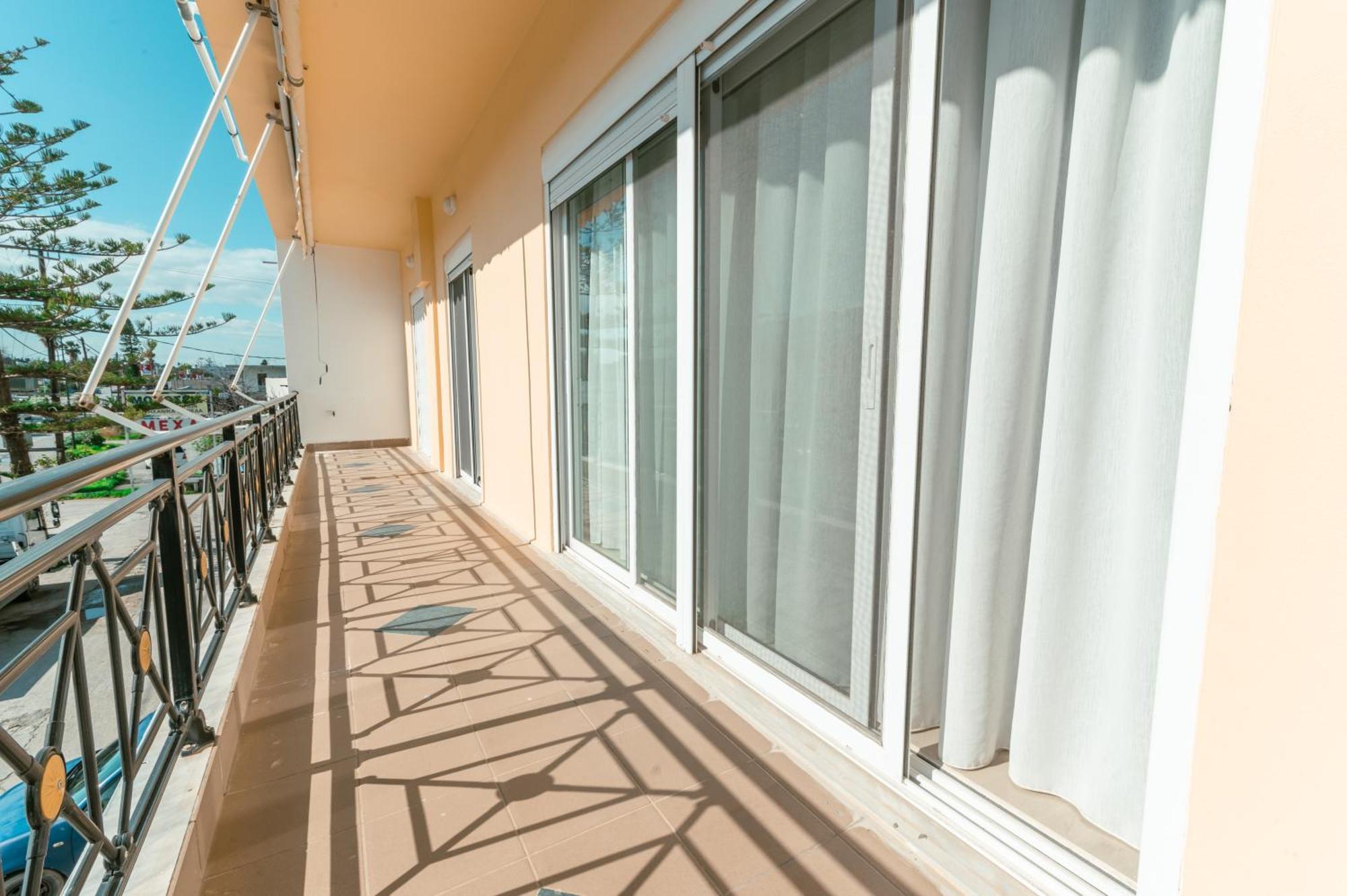 Brand New Elegant Suite Platánion Exterior foto